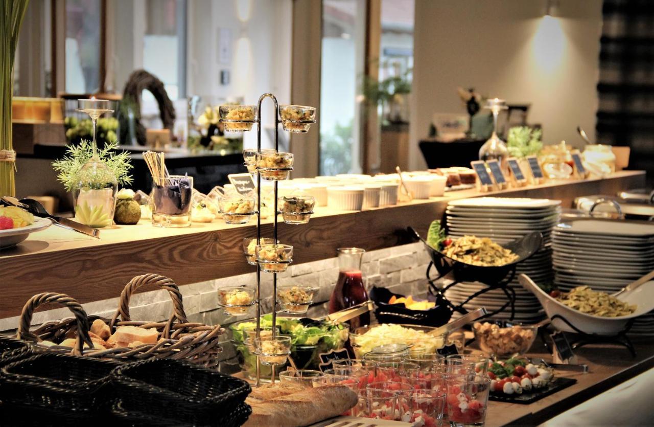 Art & Galerie Hotel Lenz Plauer See Fuenfseen Εξωτερικό φωτογραφία
